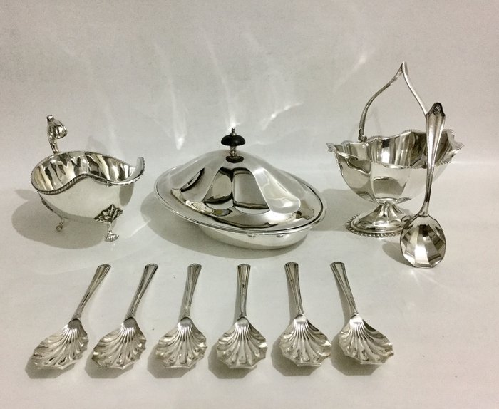 Silver plated English items: EPNS A1 - silver plated