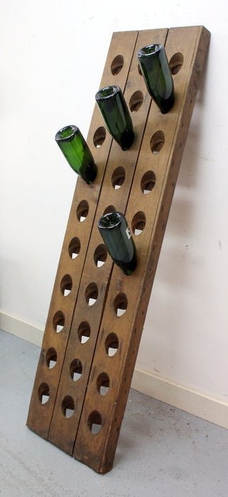 Ste. Leban, Epernay - Pupitre wine rack for 30 bottles - Oak