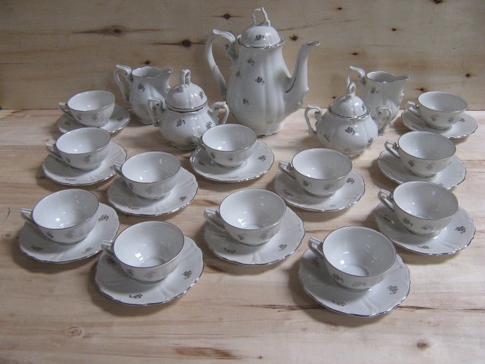 Schlottenhof (Bavaria) - Cups and saucers, teapot - Porcelain