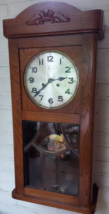 F.M.S - Clock (1) - Wood- Oak