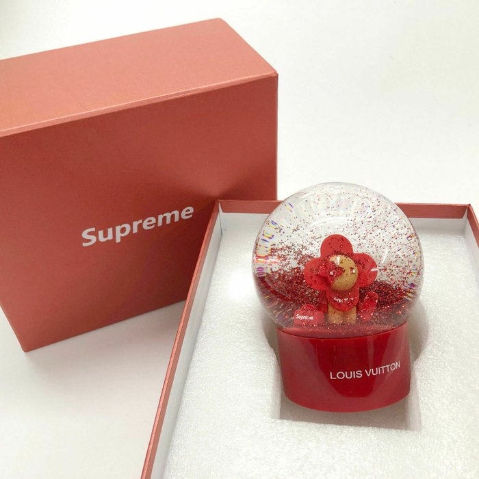 Louis Vuitton Snowball (Vivienne) in Partnerschaft mit Supreme (1) - Glas
