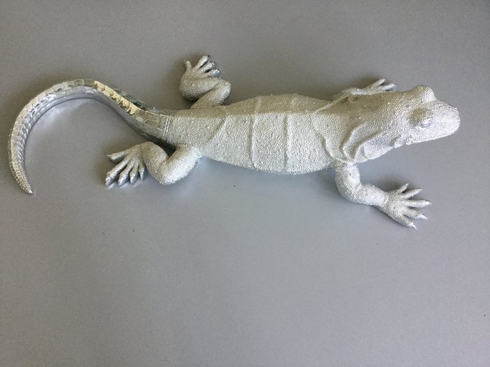 Kare design - large silber lizzard (1) - Silver color and plastic