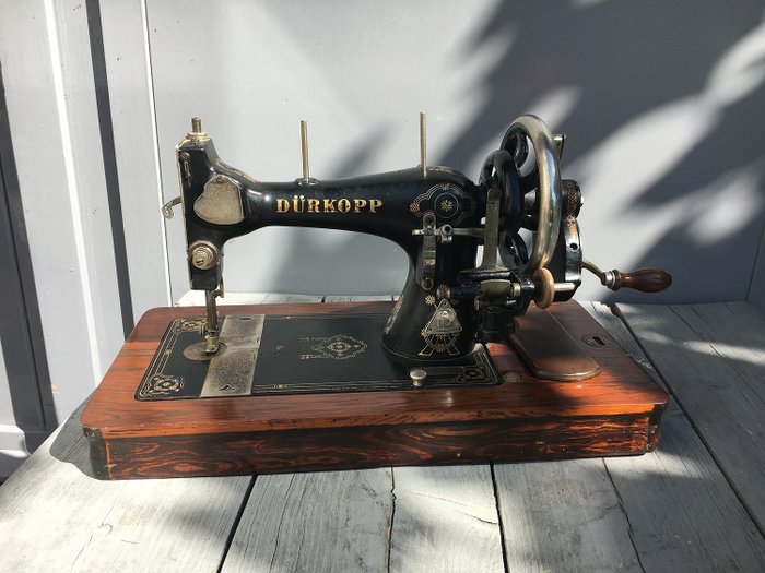 Dürkopp - Sewing machine, 1920s - Iron (cast / forged)
