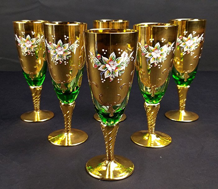 "Tre Fuochi" Glasses - Calice flùte (6) - Emerald green and 24 Kt gold Murano glass - Hand painted with colored enamels
