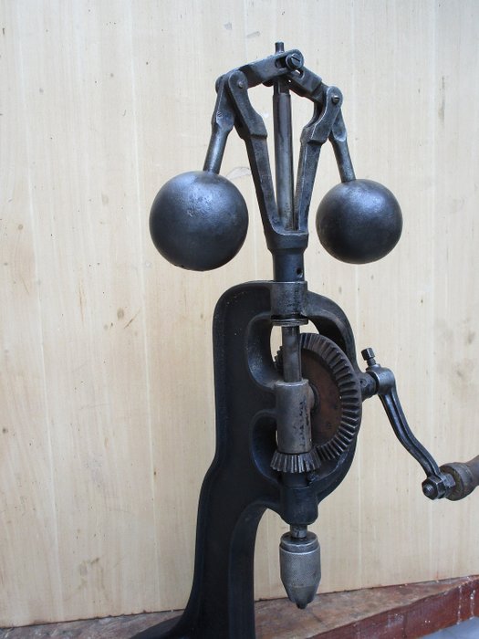 Antique centrifugal power drill - hand crank drill press - governor - Cast iron, steel