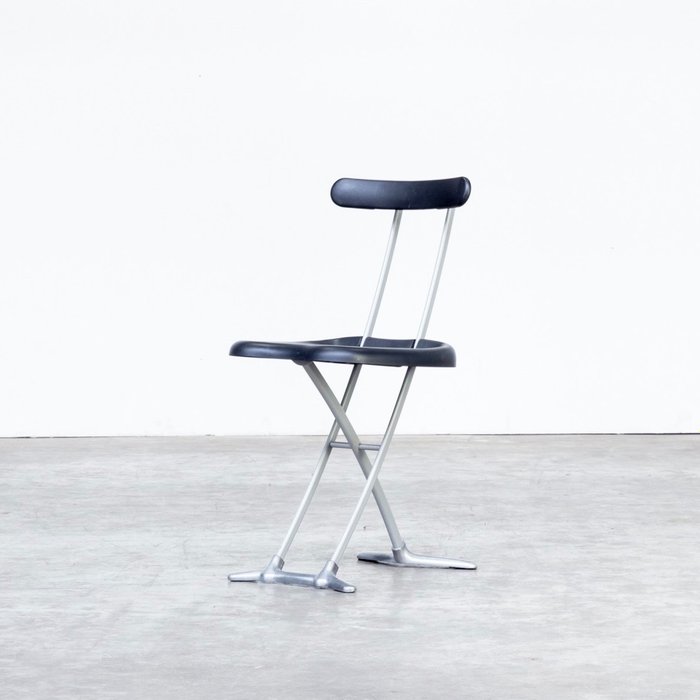 Toshiyuki Kita - Magis - Folding chair - Rondine