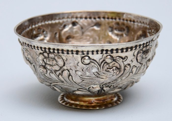 Brandy bowl, Antieke zilveren kom / brandewijn, handgemaakte zilveren kunst met kenmerken, 18e eeuw - Zilver - Nederland - Eerste helft 18e eeuw