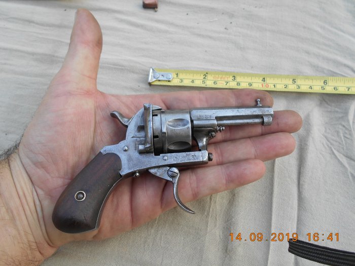 Belgique - ELG - Revolver de défense fin 19 siècle - Broche (Lefaucheux) - Revolver - 7mm Cal