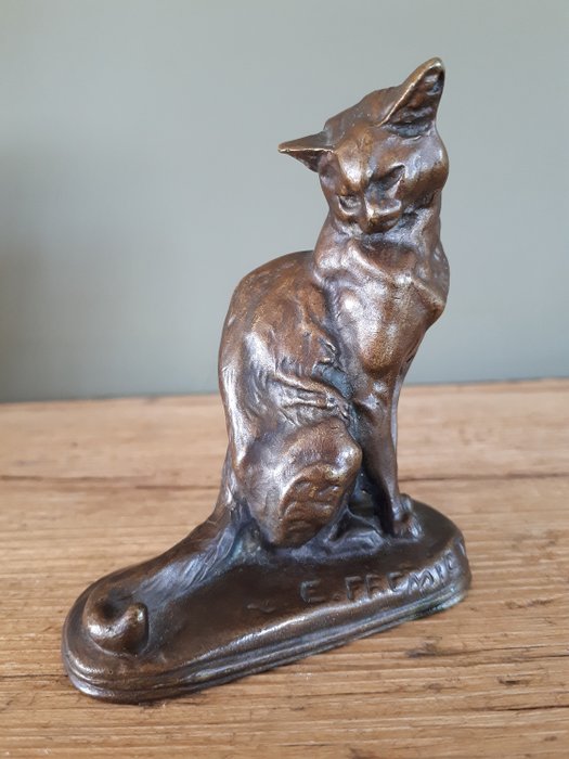 Naar model van Emmanuel Fremiet - 貓, 雕像 - 青銅色 - 20世紀上半葉