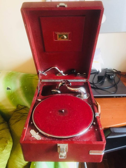 La Voce Del Padrone - HMV 102 - 78 rpm Grammophone player