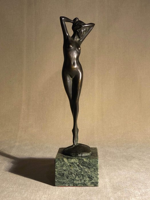 Guido Mariani - Bronz fúziós táncos lány szobor aláírva egy márvány alapon - Kortárs - Alloy, Márvány, Patinált bronz