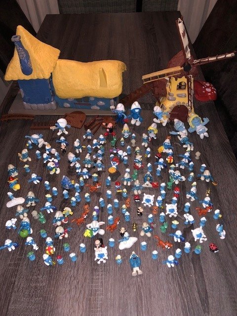 Peyo/Schleich - Big Smurfs collection 168 pieces, gargamel castle and mill
