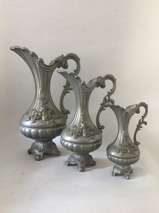 三把錫壺與花卉圖案Peltrato 95-100 - 錫合金/錫