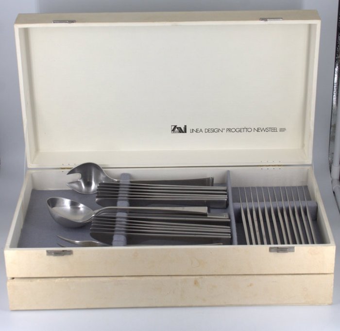 Carla Nencioni & Armando Moleri, 1965 - Zani Inox - Linea Design - Set de tacâmuri pentru 12 persoane, în cutie originală (53) - Oțel (inoxidabil)