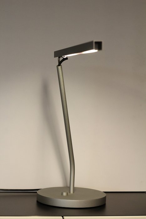 Maarten Van Severen - U-Line - Asztali lámpa (1) - BA11
