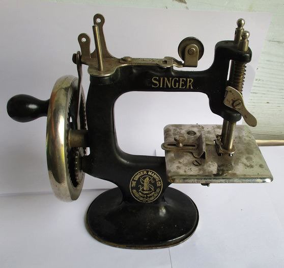Singer 20 - En legetøjs symaskine, 1910-20s - Jern (støbt/smeltet)