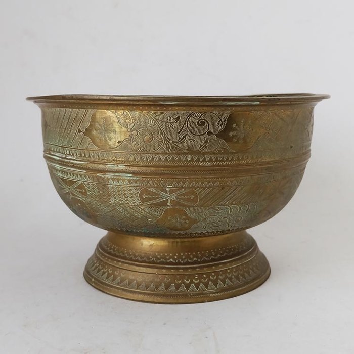 Bowl (1) - Brass, Copper - Bokor - Java, Indonesia 