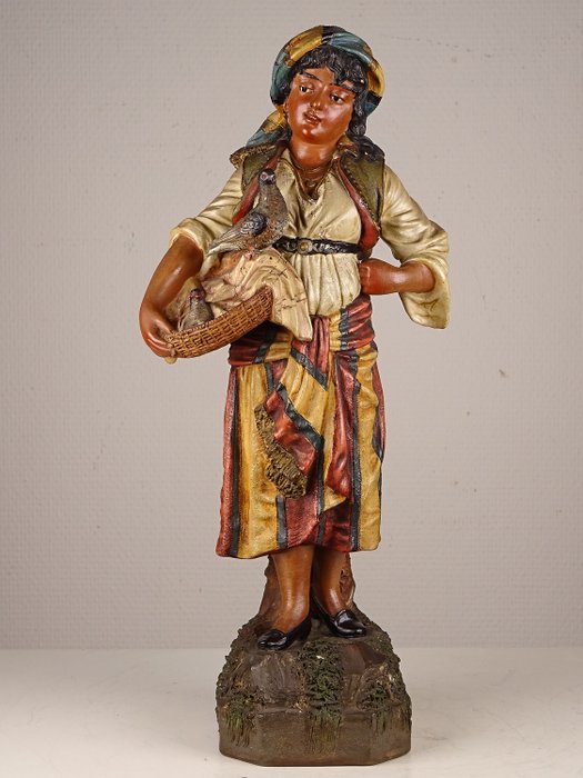 Johann Maresch (1821-1914) - Orientalistinen tyttöhahmo - Keraaminen - 1800-luvun loppupuoli
