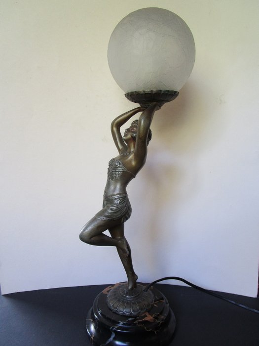 Art deco lamp lamp burlesque danser - sculptură
