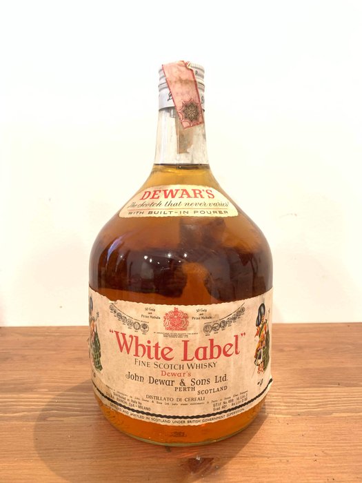 Dewar's “White Label” Fine Scotch Whisky - b. 1970s - 2 Litres