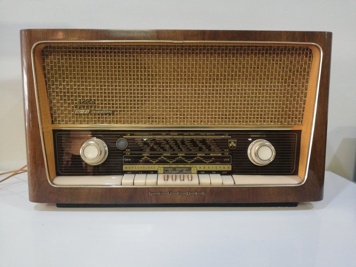 Grundig - 3028 Hi-Fi Zauberklang - 電子管收音机