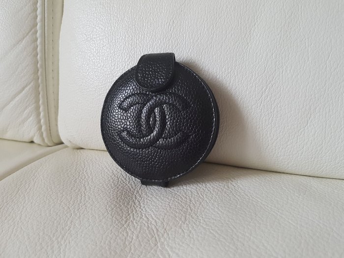Chanel 镜子