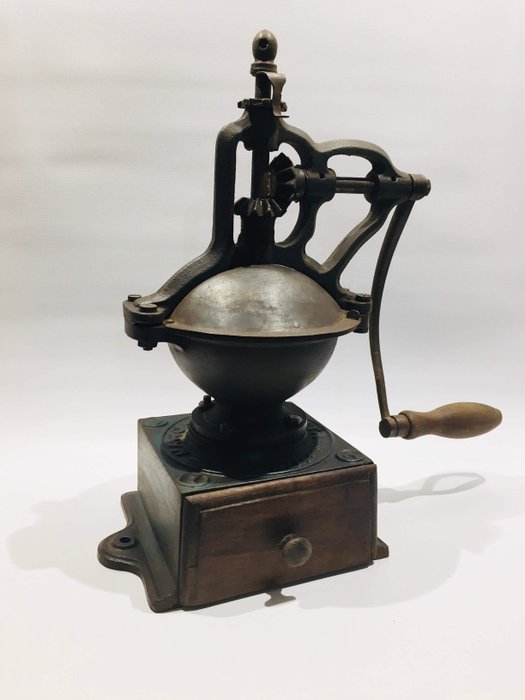 BT / Bartolomeo Trucchetti - Coffee / spice grinder (1) - Iron (cast/wrought)