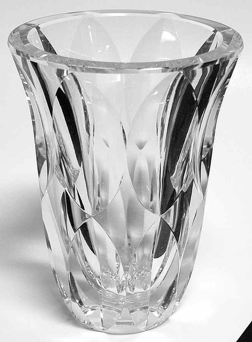 Cristallerie Saint-Louis - SAINT-LOUIS maljakko leikatussa kidessä (1) - Kristalli