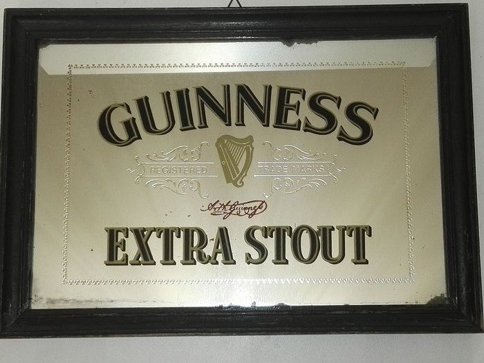 Guinness Extra Stout - Cerveja impressa em tela espelho (1) - Madeira, Vidro