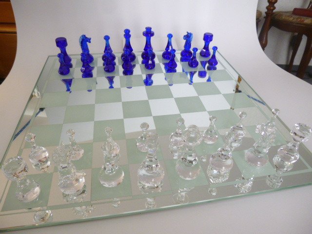 Villeroy Boch, Mettlach - Schachspiel，在HANDARBEIT von Villeroy和Boch aus BLEIKRISTALL中–状况极佳 - 现代 - 水晶玻璃