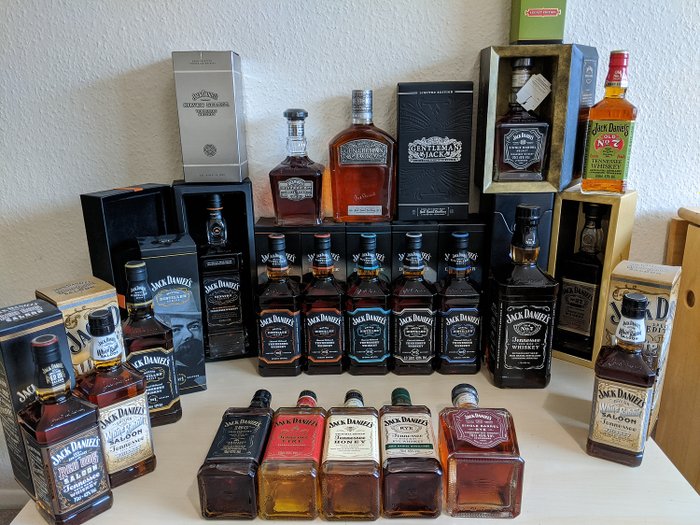 Jack Daniel's Limited Editions Collection - 70cl - 1 liter - 21 garrafas