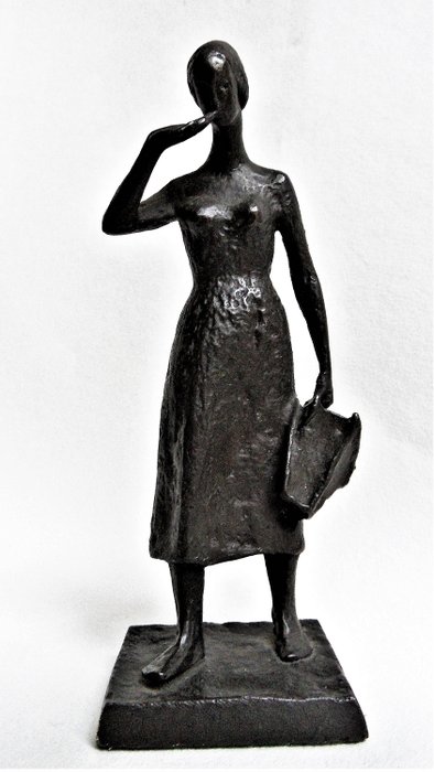 Vera van Hasselt - 雕像 - 青銅色