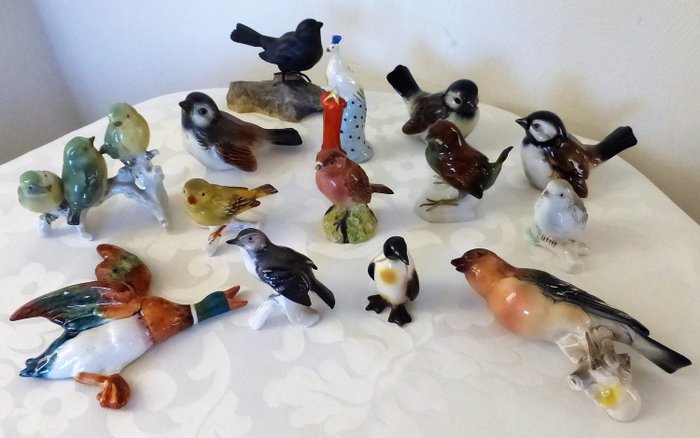 Goebel - Beswick - Coleção de estatuetas de pássaros (14) - Porcelana