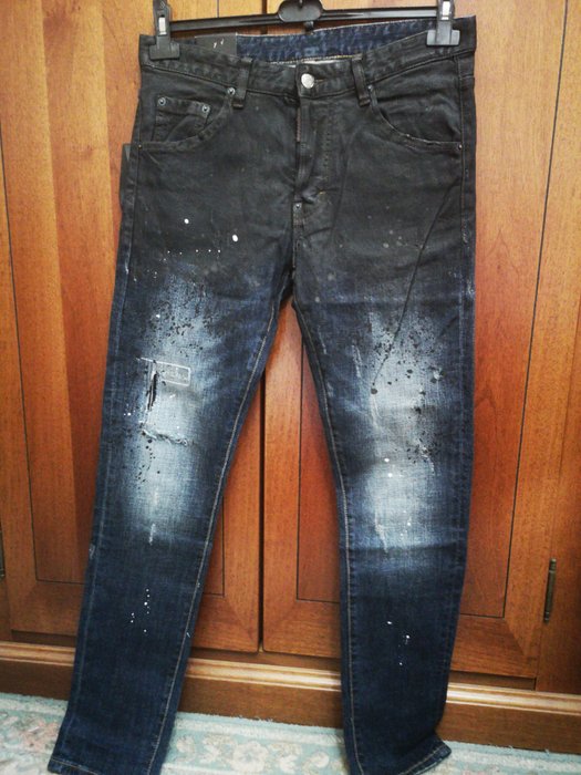 dsquared2 jeans size 48