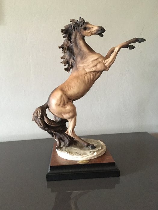 Giuseppe Armani - Capodimonte  - 腾跃的马雕塑 - 瓷