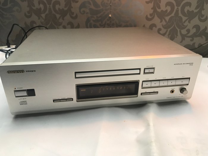 Onkyo - DX-7711 - Compact Disc Player
