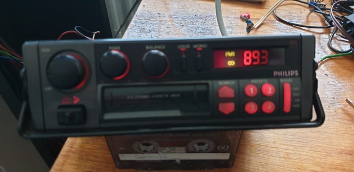 飞利浦80年代汽车收音机卡带 - Philips dc552 - Philips