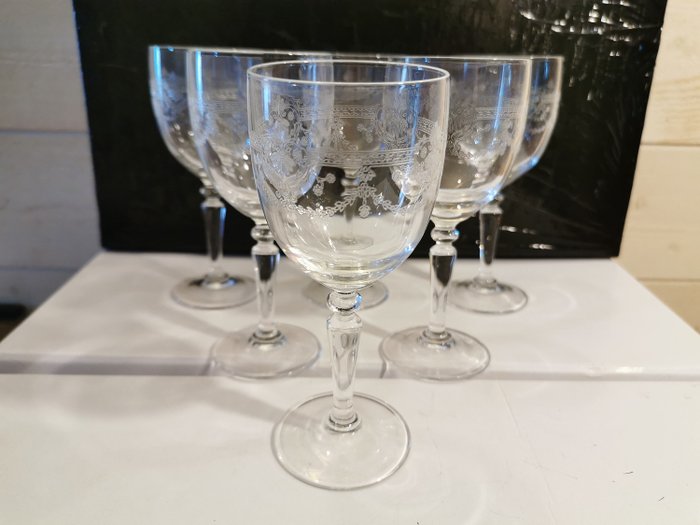 Modèle DAMPIERRE - Cristal d'arques - Service de 18 verres ...