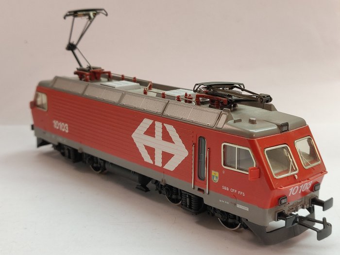Märklin 3328 Locomotive Électrique Série Re 4/4 10103 SBB Échelle H0 Ovp