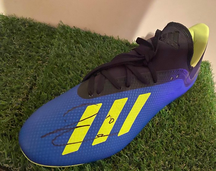 dybala football shoes