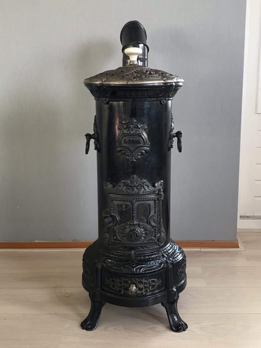 Jean-Baptiste-André Godin  - Godin - 爐具 (1) - 搪瓷和鑄鐵