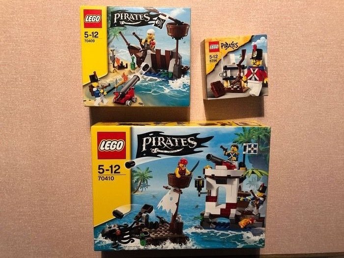 Lego Pirates Soldier 8396 BRAND NEW SEALED 