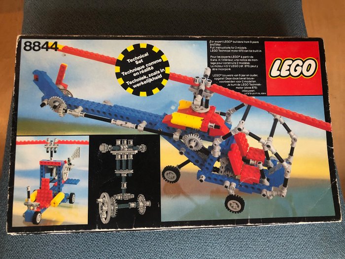 Dispensing Pollinator caption LEGO - Technic - 8844 - Helikopter - 1980-1989 - - Catawiki