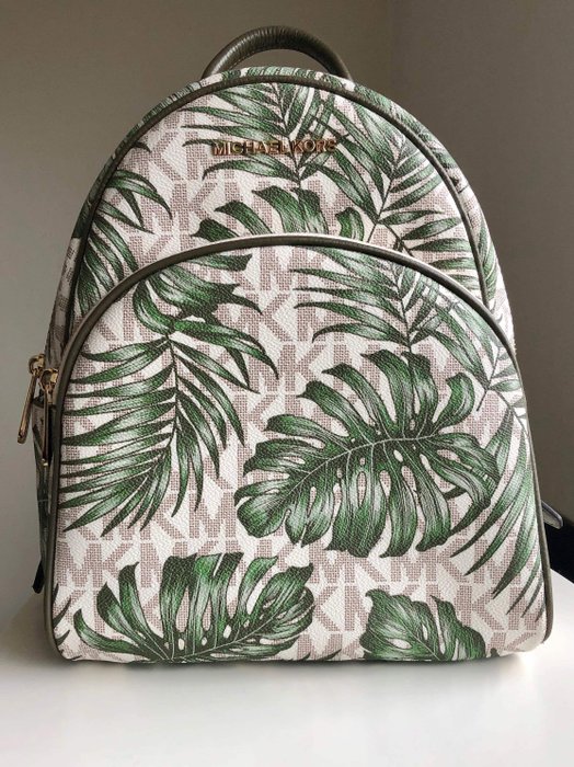 michael kors leaf backpack