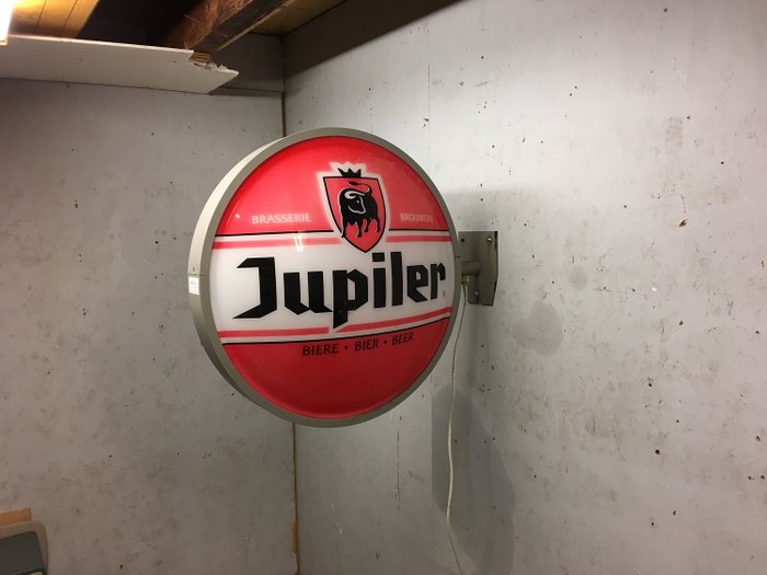 Podświetlany znak JUPILER (1) - Pył aluminiowy i przybrzeżny