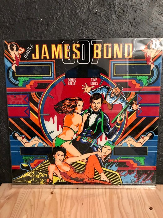 James Bond - 007 - Roger Moore - Very rare 007 Backglass of the 1980 Gottlieb Pinball Machine  