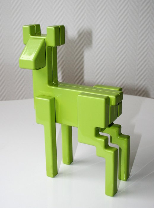 Monika Mulder - Ikea - Cervo verde pixel