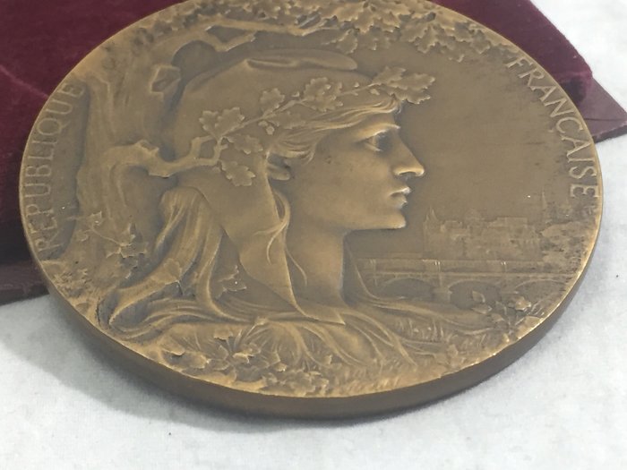 法國 - Médaille "Exposition Universelle Internationale" 1900 par J.C. Chaplain - 青銅色