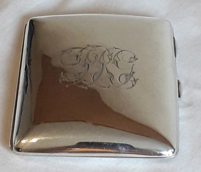 Engelsk antik sølv cigaret etui - Robert Pringle & Sons - 1899 - Sølv - Storbritannien - Slutningen af det 19. århundrede