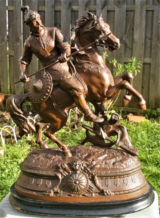 Théodore Doriot - 雕塑, 骑马的战士 (1) - 粗锌 - 19世纪下半叶